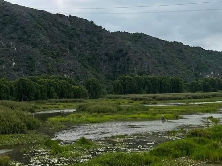 Nha Lua Homestay Ninh Bình Exteriör bild