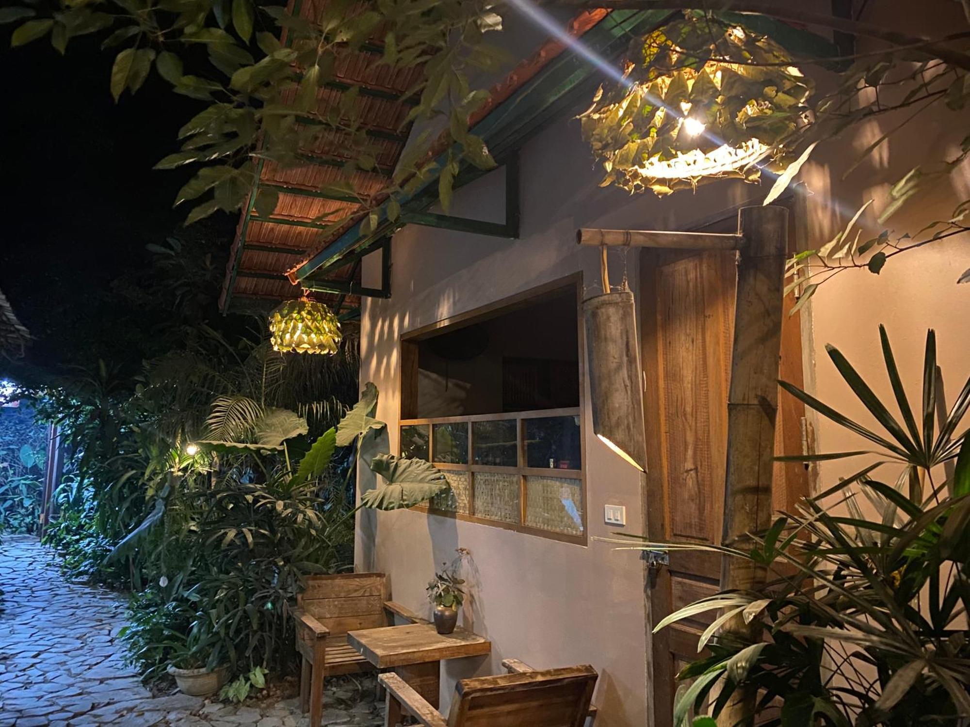 Nha Lua Homestay Ninh Bình Exteriör bild
